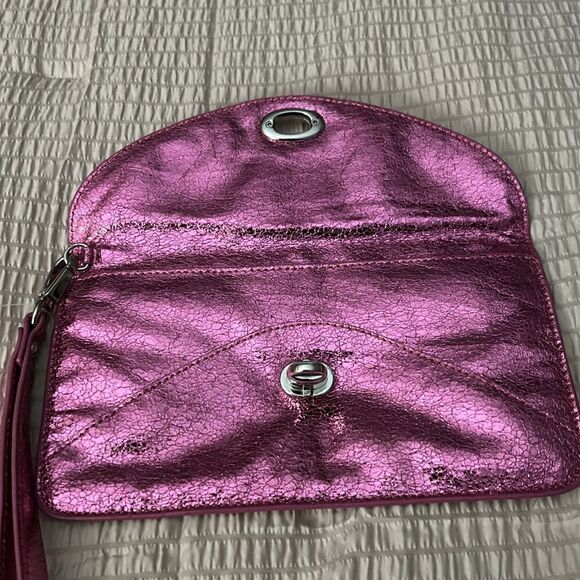 Sorial New York Holiday Wristlet metallic sparkly Pink - Picture 4 of 7